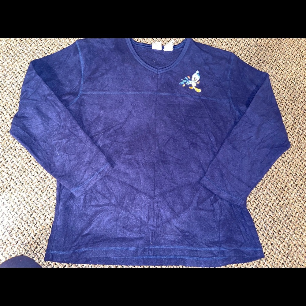 Looney tunes tweety v neck shirt